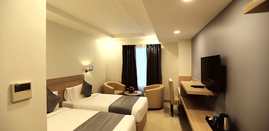 pp Residency cheap hotel  restaurant in chennai  kelambakkam Exceptional location with clean atmosphere